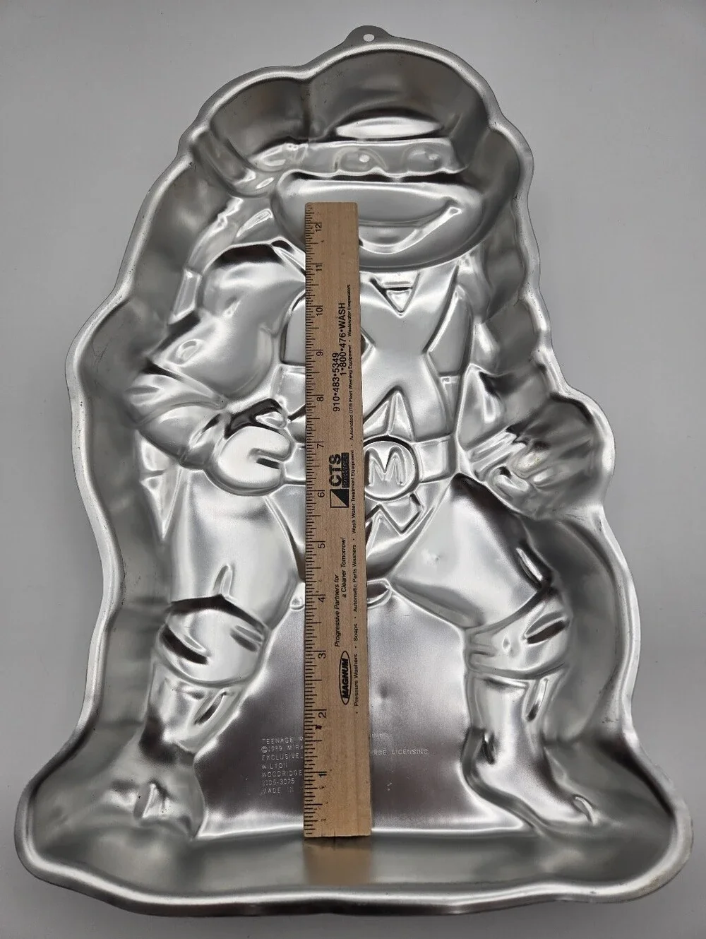 Vintage Wilton 1989 Teenage Mutant Ninja Turtles Michelangelo Aluminum Cake Pan